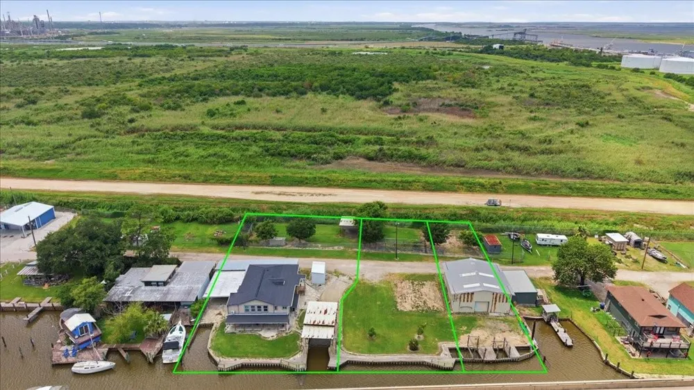 6743 Rainbow Lane Port Arthur, TX 77642