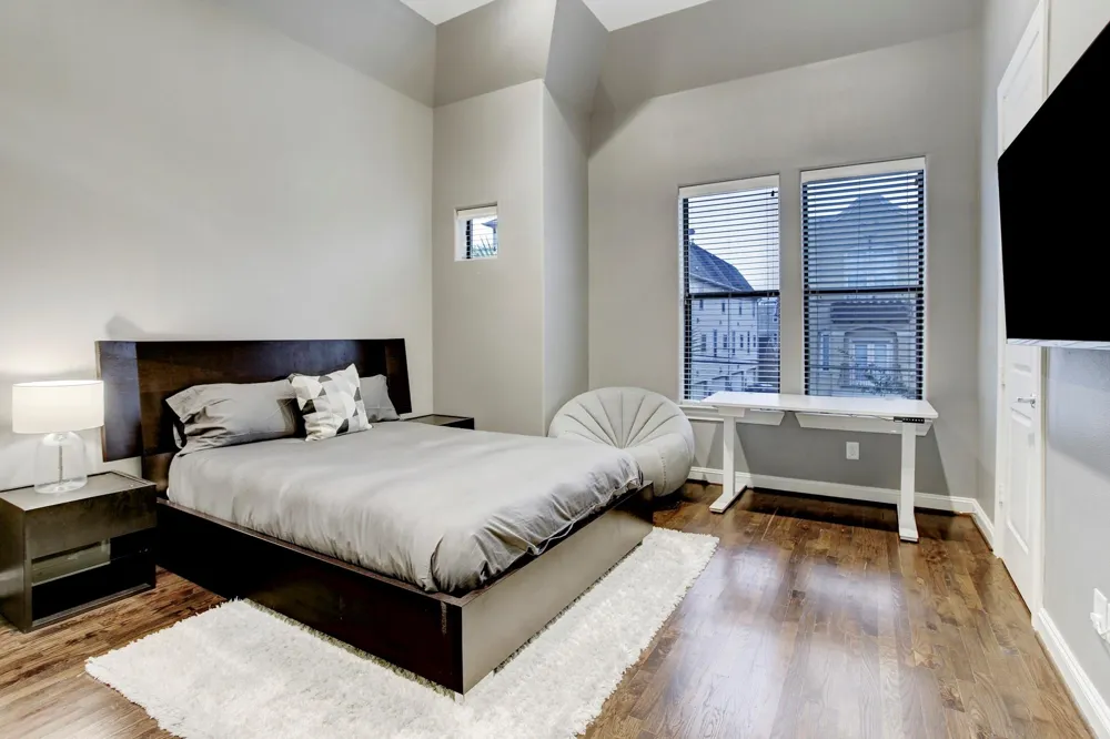 5506 Darling Street Houston, TX 77007