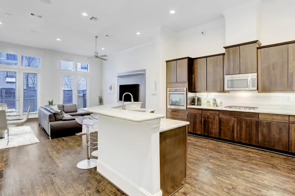 5506 Darling Street Houston, TX 77007
