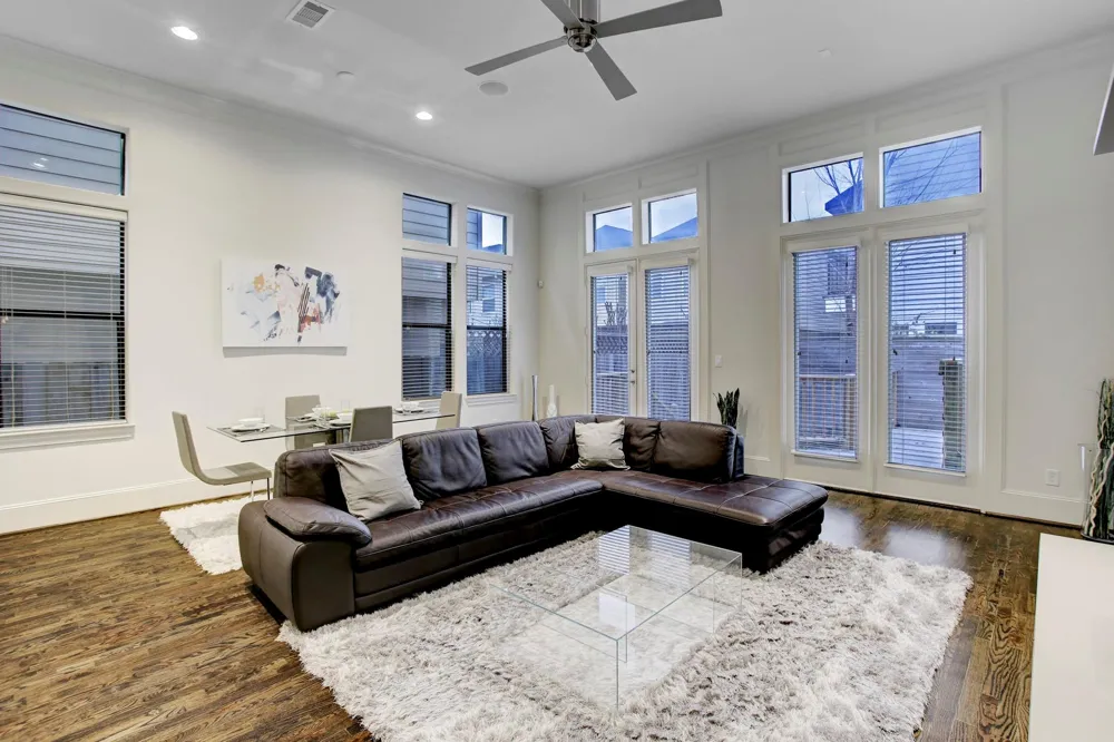 5506 Darling Street Houston, TX 77007