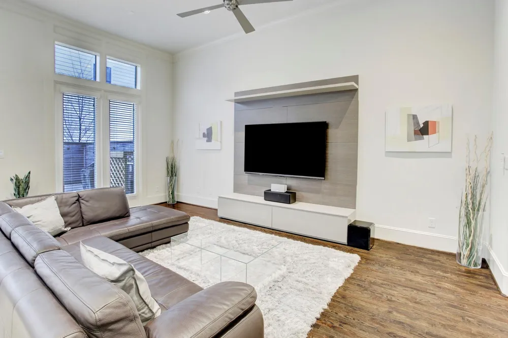 5506 Darling Street Houston, TX 77007