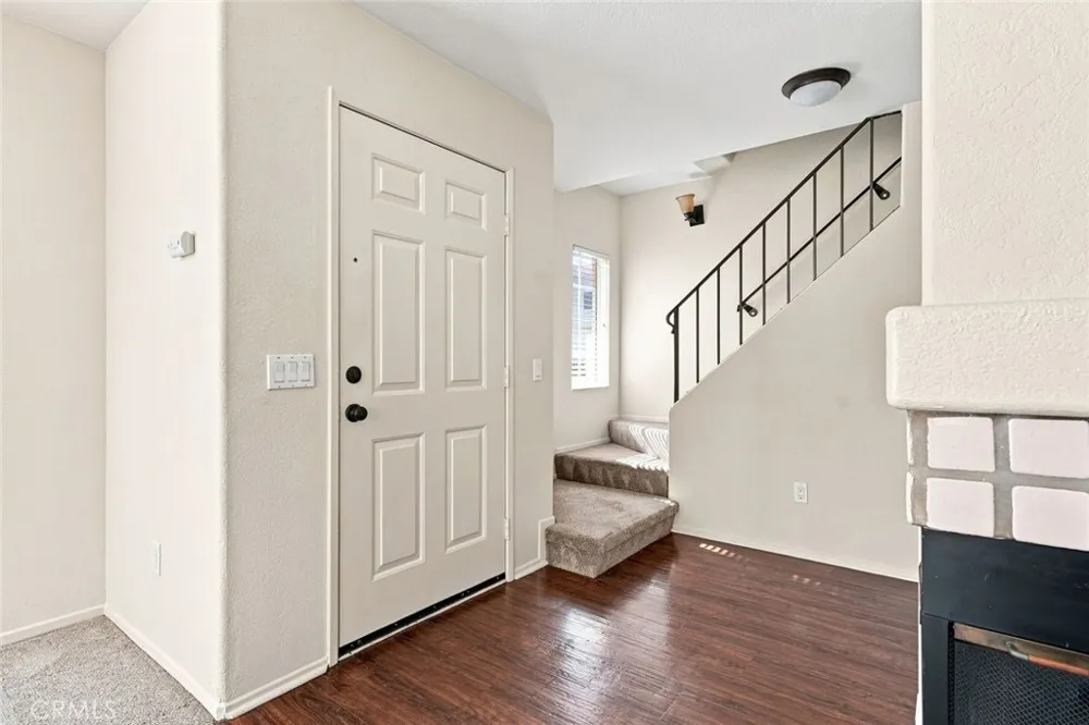 18842 Vista Del Canon #A Newhall, CA 91321