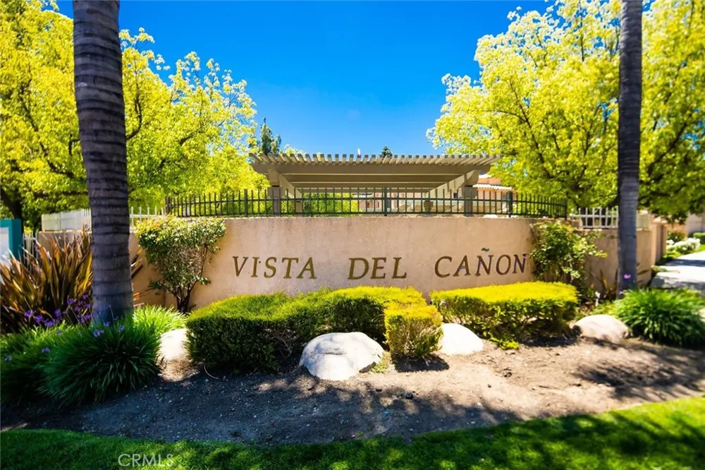 18842 Vista Del Canon #A Newhall, CA 91321
