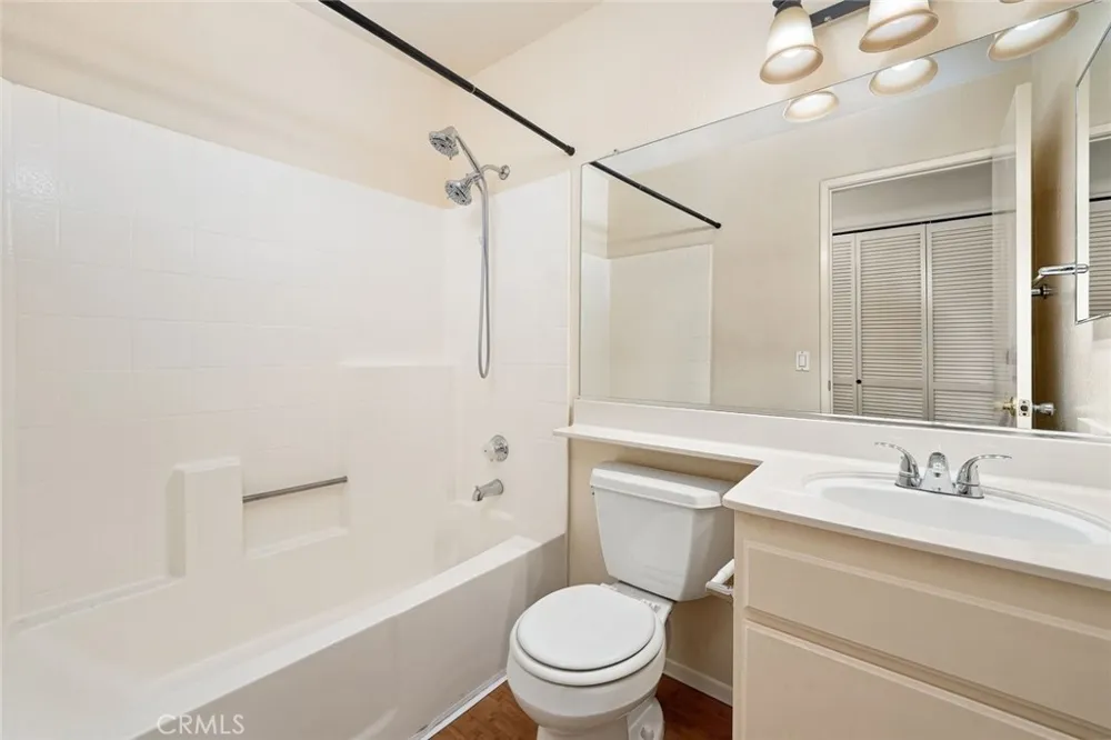 18842 Vista Del Canon #A Newhall, CA 91321