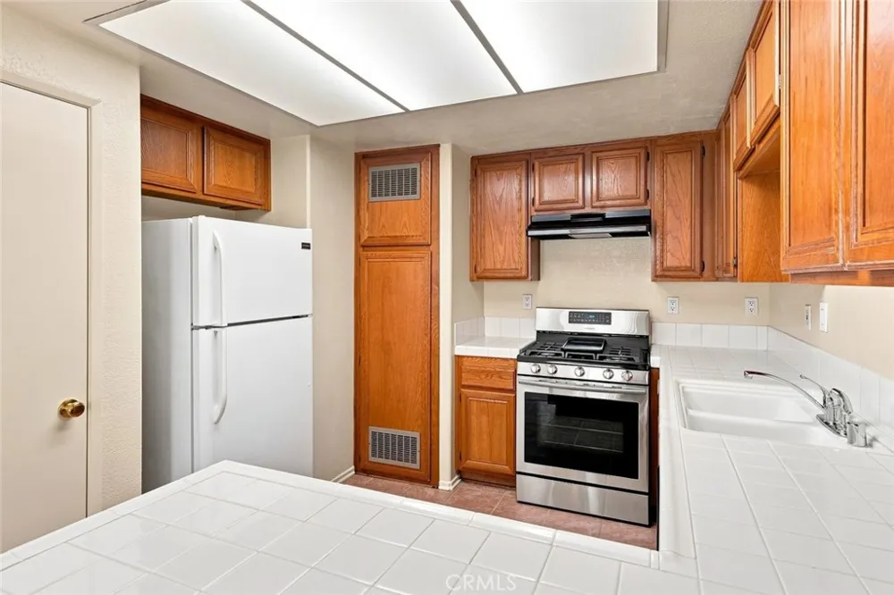 18842 Vista Del Canon #A Newhall, CA 91321