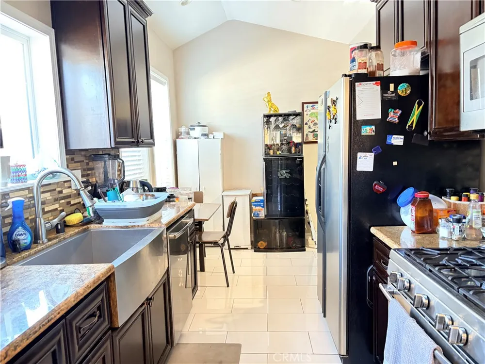 1098 Bresee Avenue Pasadena, CA 91104