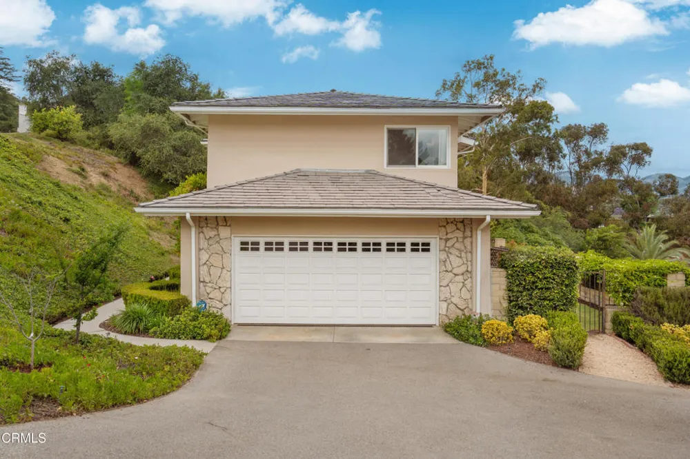 1095 Linda Glen Drive Pasadena, CA 91105