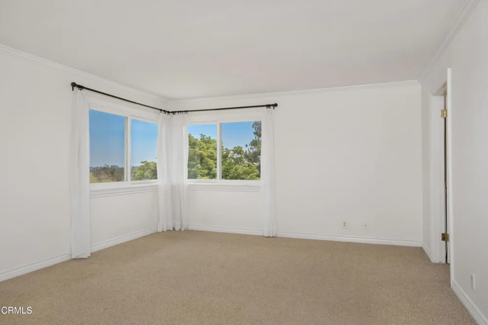 1095 Linda Glen Drive Pasadena, CA 91105