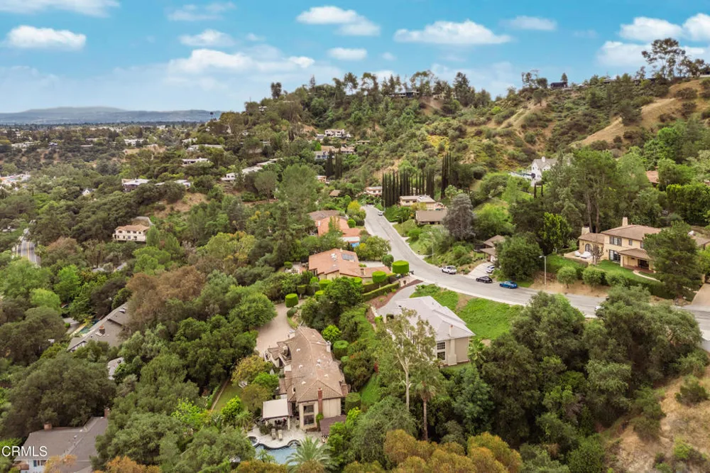 1095 Linda Glen Drive Pasadena, CA 91105