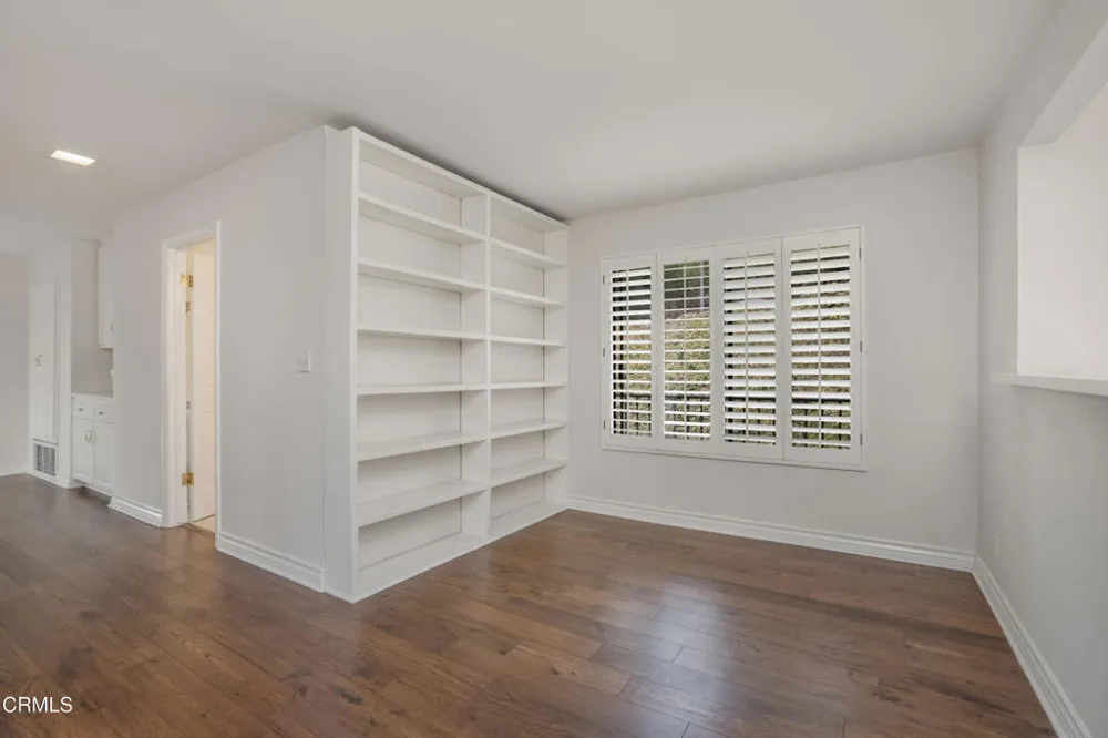 1095 Linda Glen Drive Pasadena, CA 91105