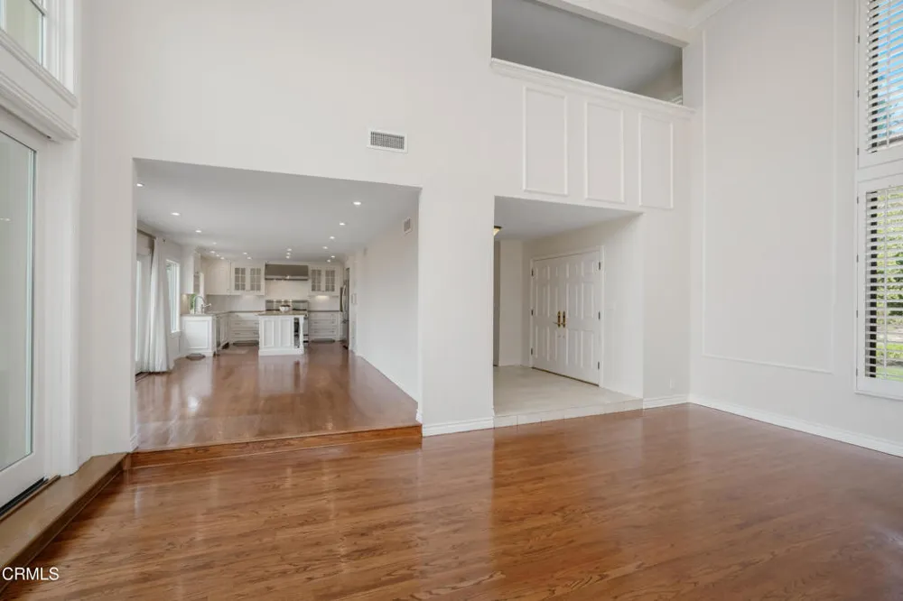 1095 Linda Glen Drive Pasadena, CA 91105