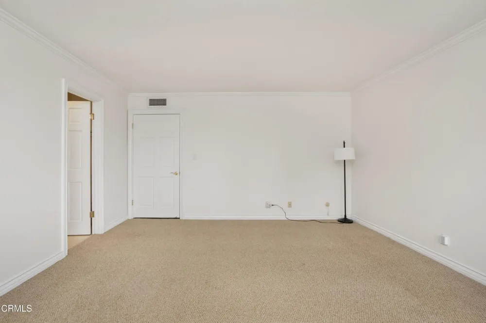1095 Linda Glen Drive Pasadena, CA 91105