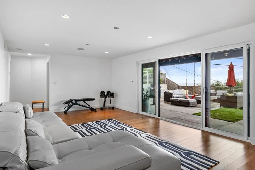 1002 Crestview Drive Millbrae, CA 94030