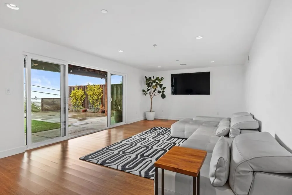 1002 Crestview Drive Millbrae, CA 94030