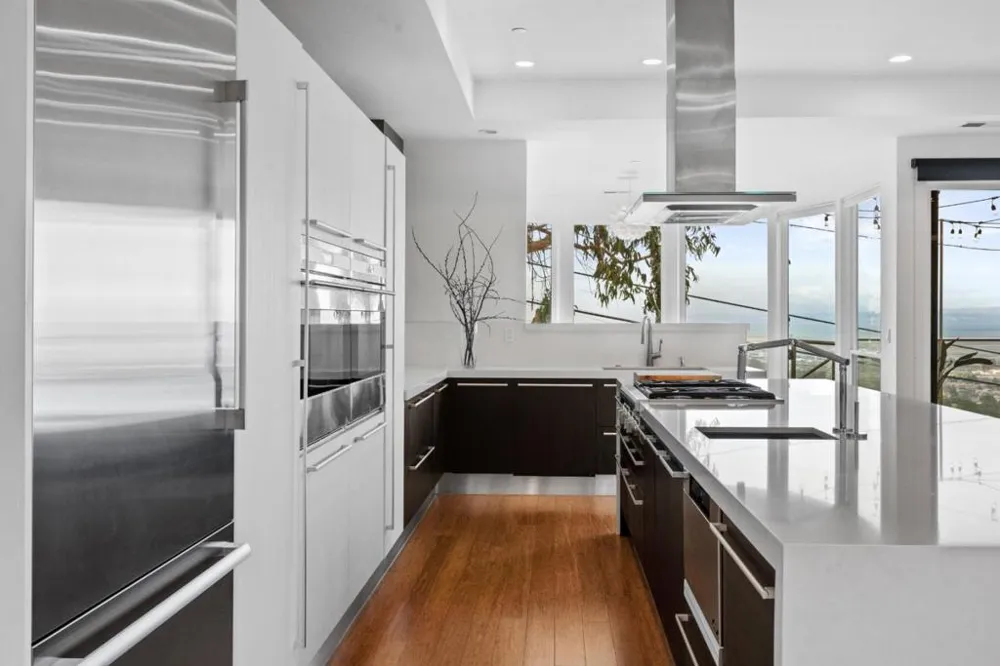 1002 Crestview Drive Millbrae, CA 94030