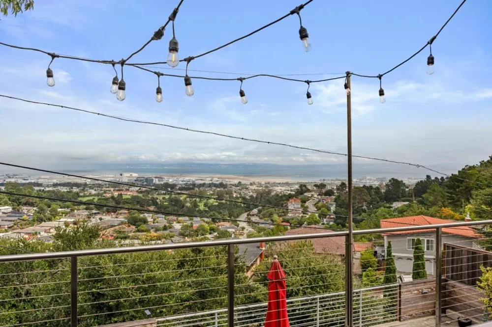 1002 Crestview Drive Millbrae, CA 94030