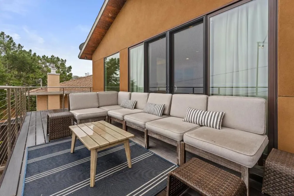 1002 Crestview Drive Millbrae, CA 94030
