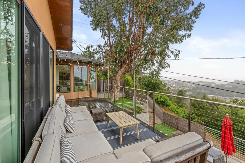 1002 Crestview Drive Millbrae, CA 94030