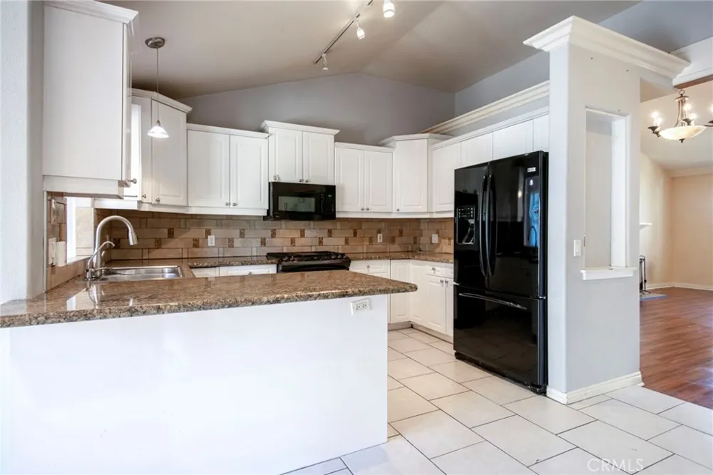819 Plaza Serena Ontario, CA 91764