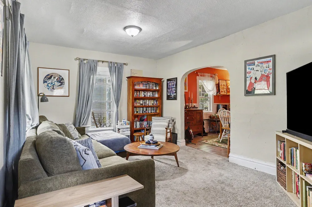 1612 Olive Street Kalamazoo, MI 49001