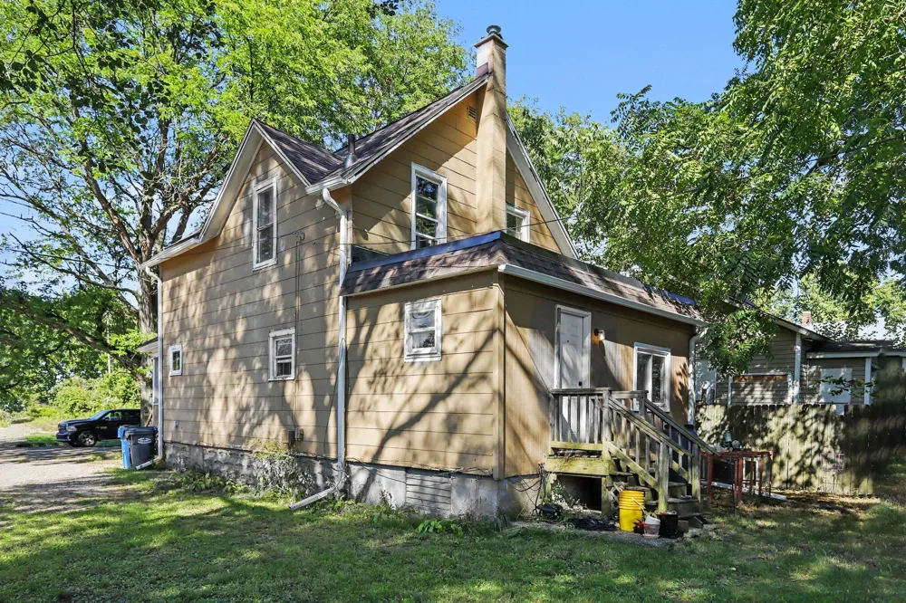 1612 Olive Street Kalamazoo, MI 49001