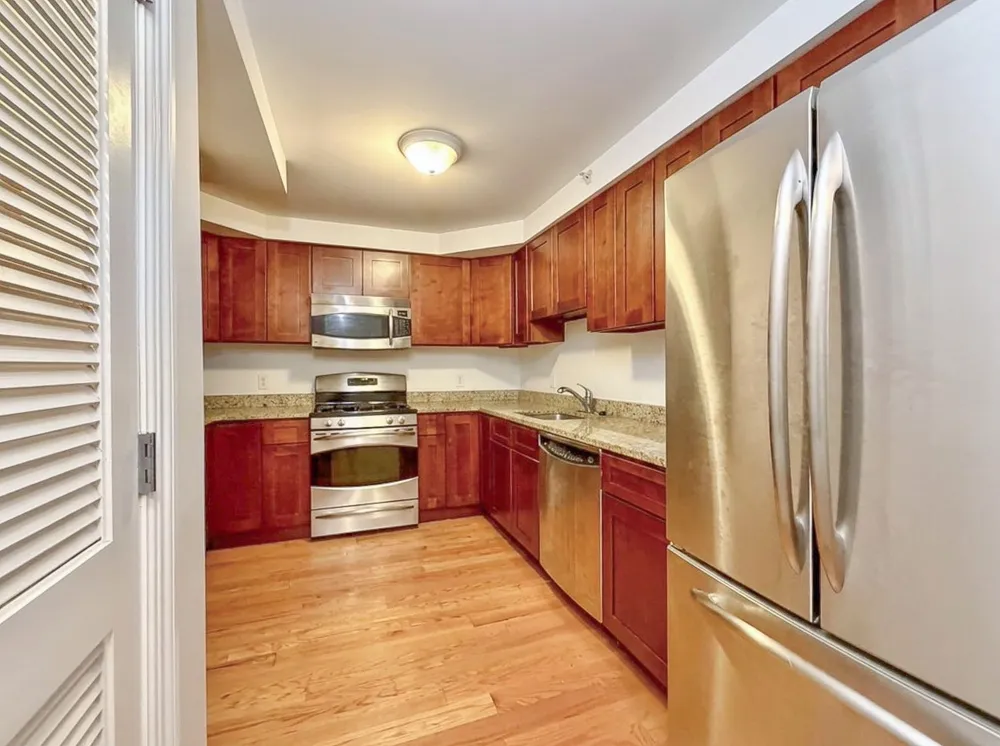 809 22ND ST Union City, NJ 07087