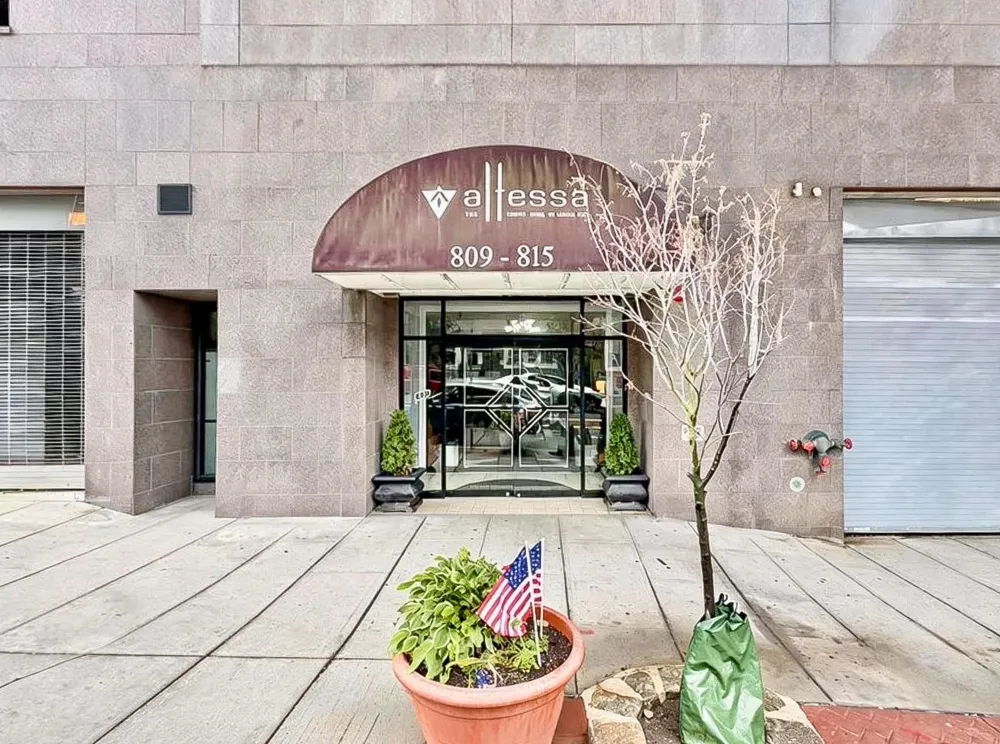 809 22ND ST Union City, NJ 07087