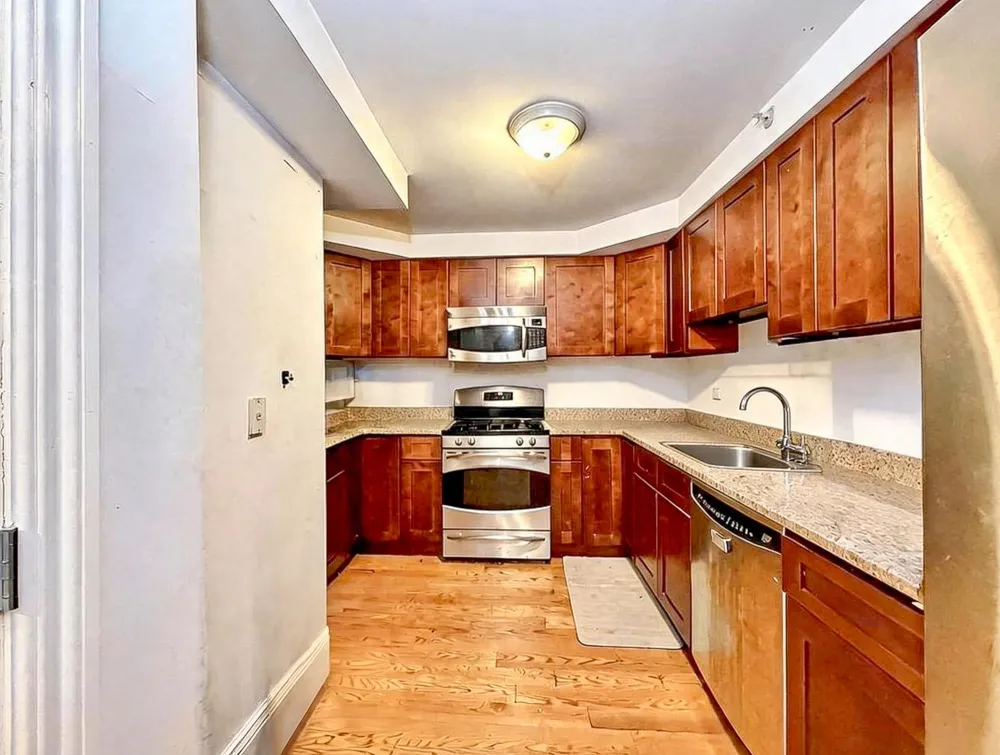809 22ND ST Union City, NJ 07087