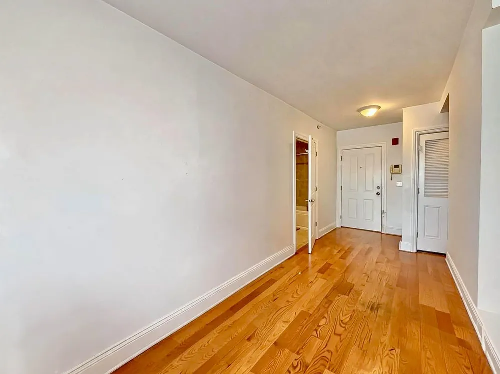 809 22ND ST Union City, NJ 07087