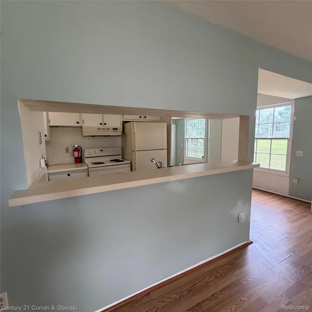 2926 Meadowbrook Court #C Orion Charter Township, MI 48360