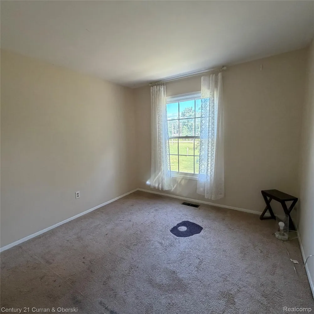 2926 Meadowbrook Court #C Orion Charter Township, MI 48360