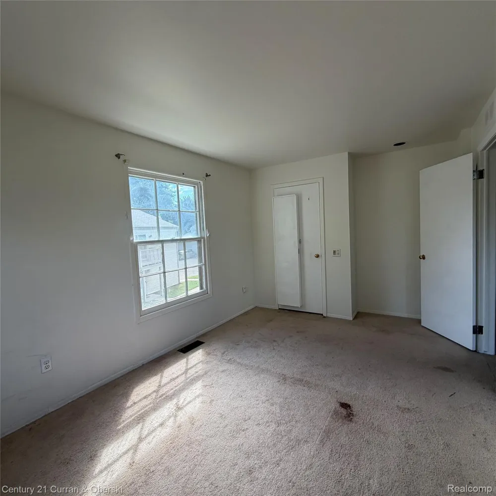2926 Meadowbrook Court #C Orion Charter Township, MI 48360