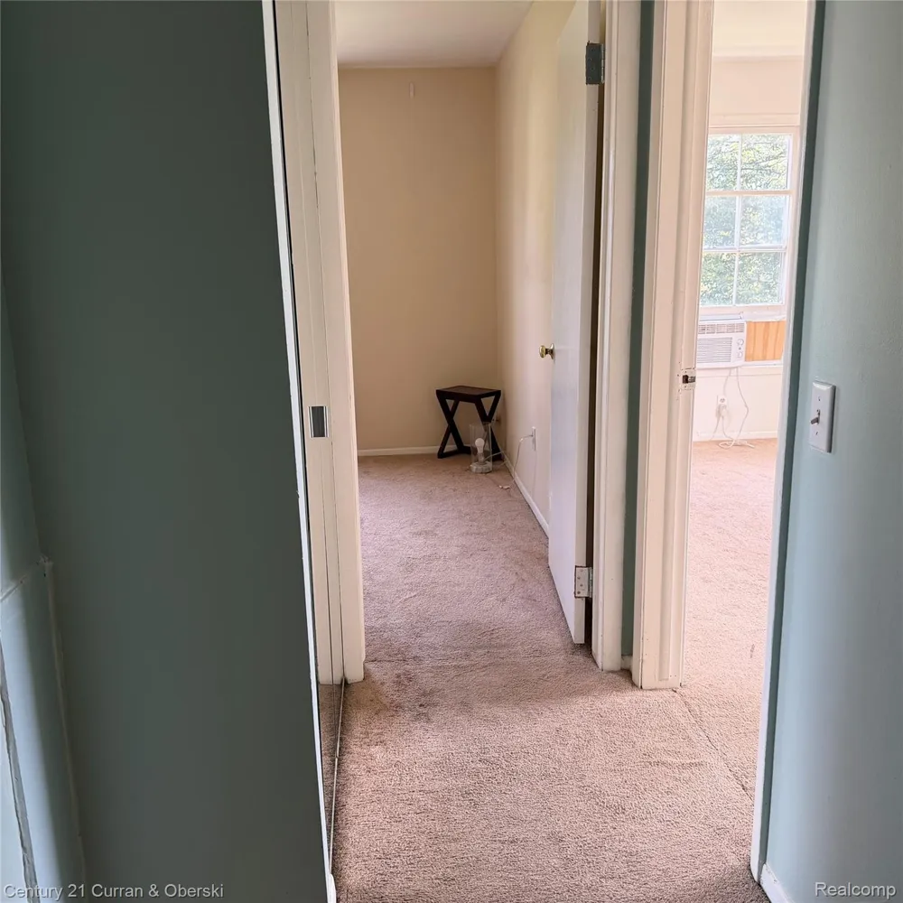 2926 Meadowbrook Court #C Orion Charter Township, MI 48360