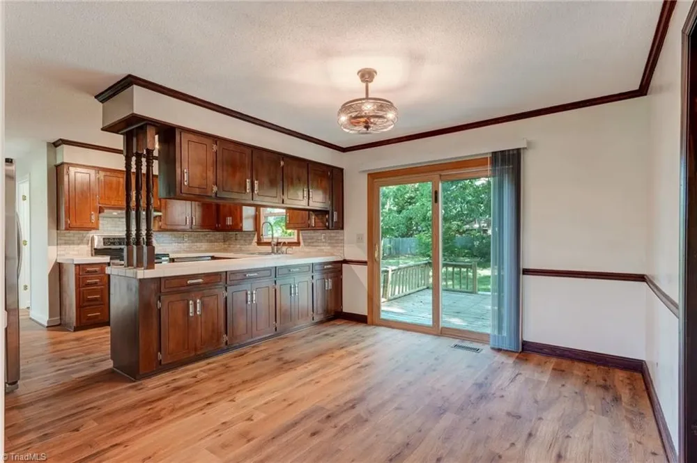 7281 US Highway 158 Reidsville, NC 27320
