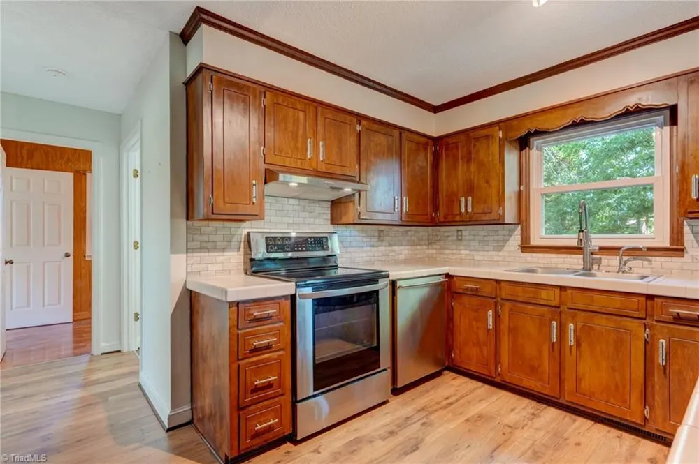 7281 US Highway 158 Reidsville, NC 27320