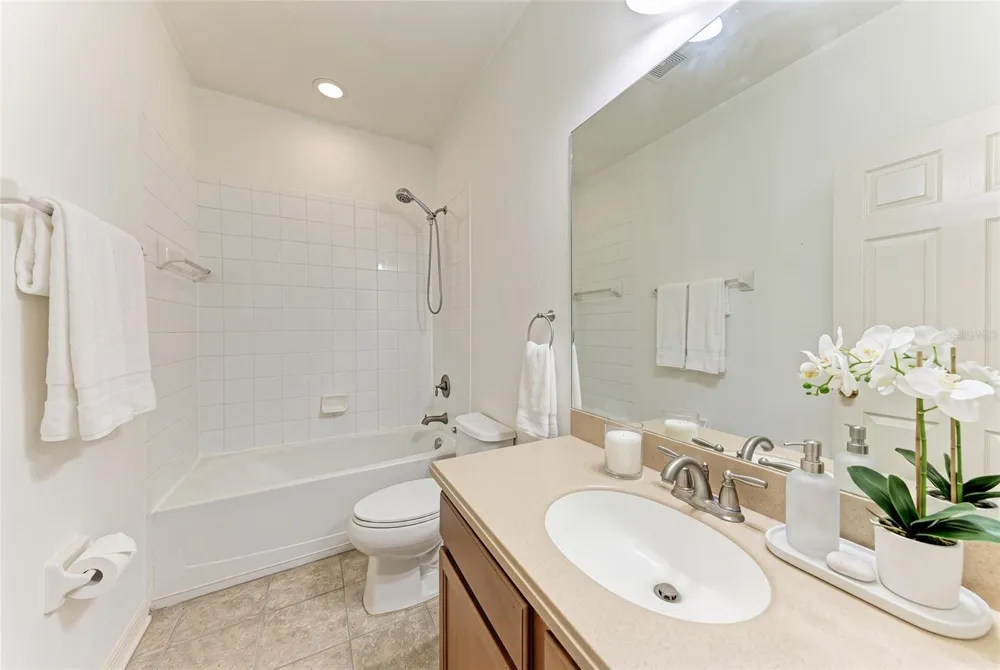 1510 GRANTHAM DRIVE Sarasota, FL 34234