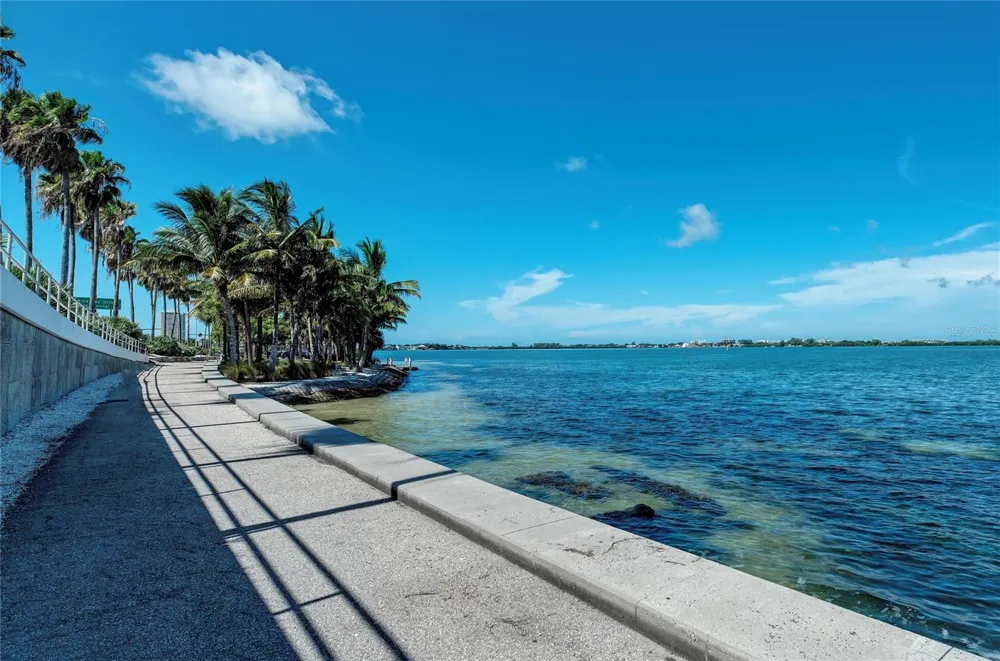 1510 GRANTHAM DRIVE Sarasota, FL 34234