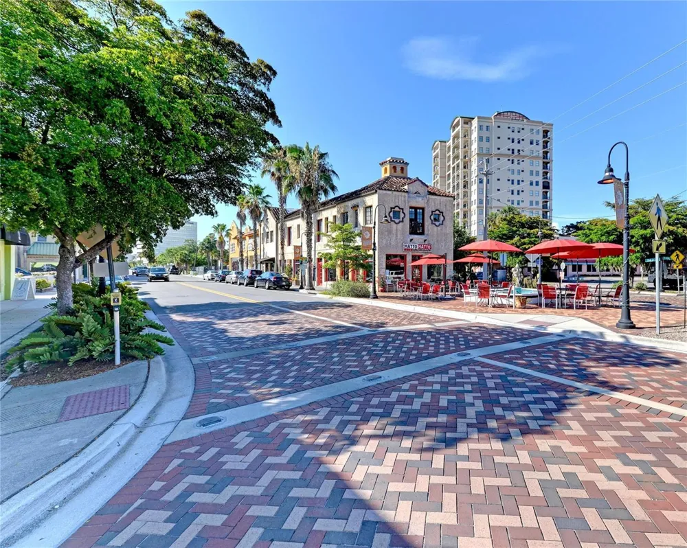 1510 GRANTHAM DRIVE Sarasota, FL 34234