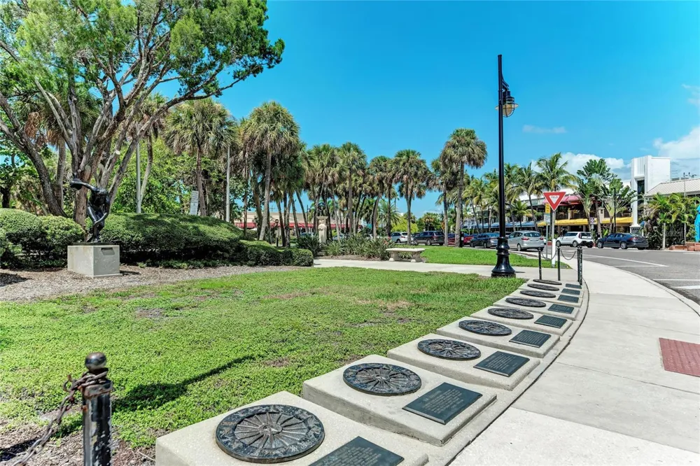 1510 GRANTHAM DRIVE Sarasota, FL 34234