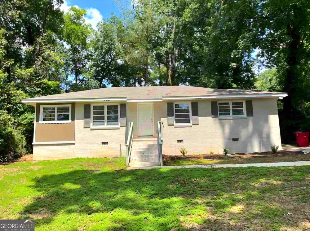 1957 Knightsbridge RD Macon, GA 31211