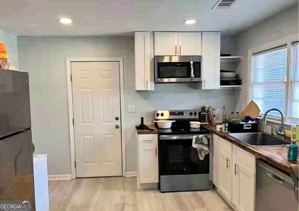 1957 Knightsbridge RD Macon, GA 31211