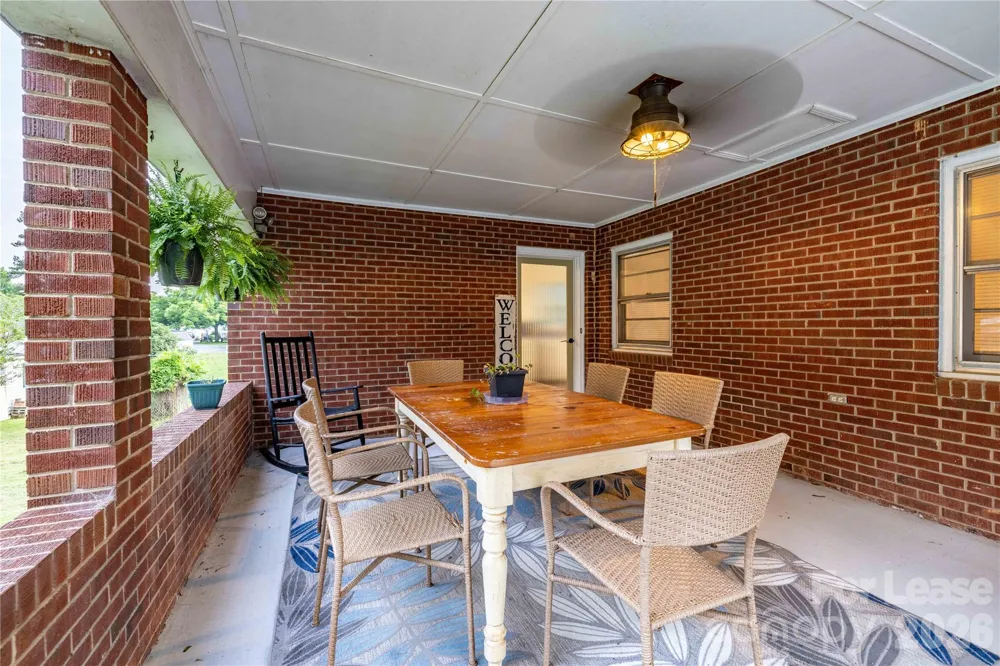 34 Willow Street Badin, NC 28009