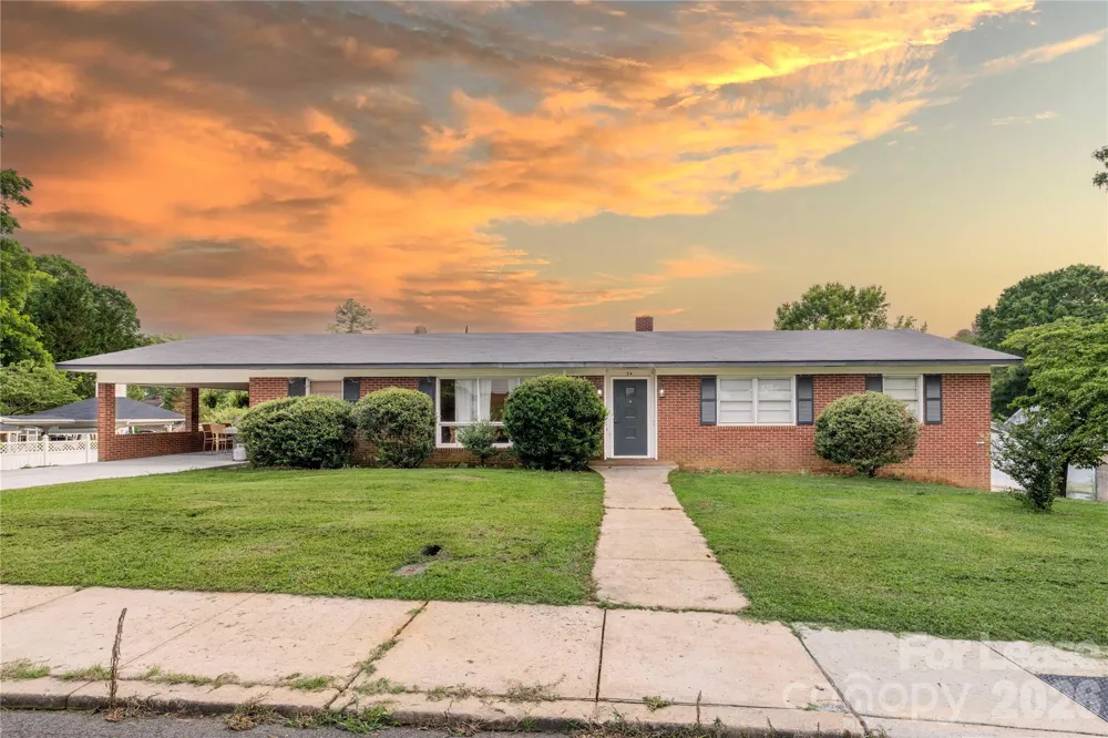 34 Willow Street Badin, NC 28009