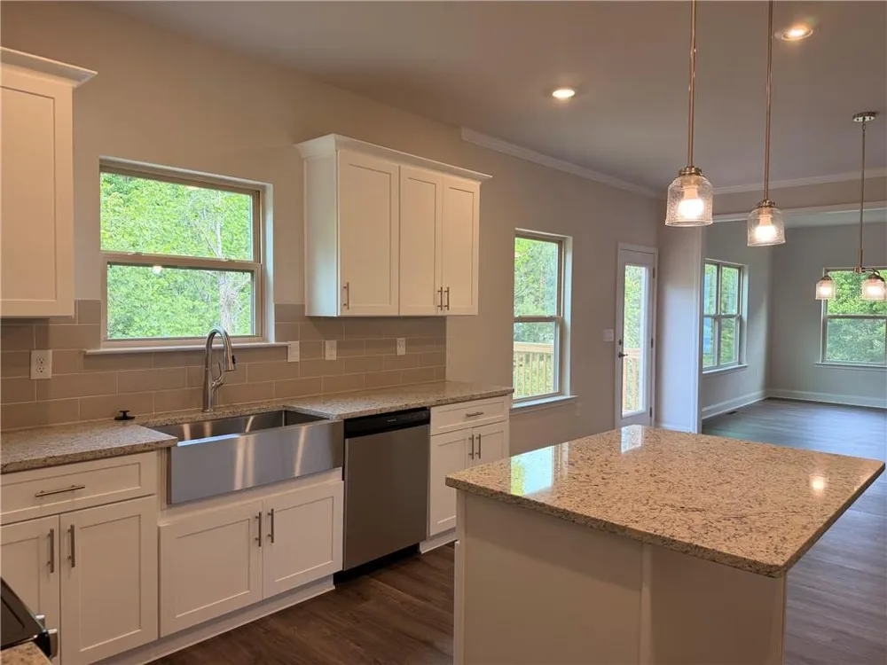 484 Magnolia Grove Place Cornelia, GA 30531