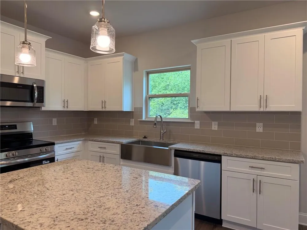 484 Magnolia Grove Place Cornelia, GA 30531