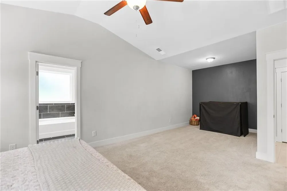 96 Whites Pond Road Moreland, GA 30259