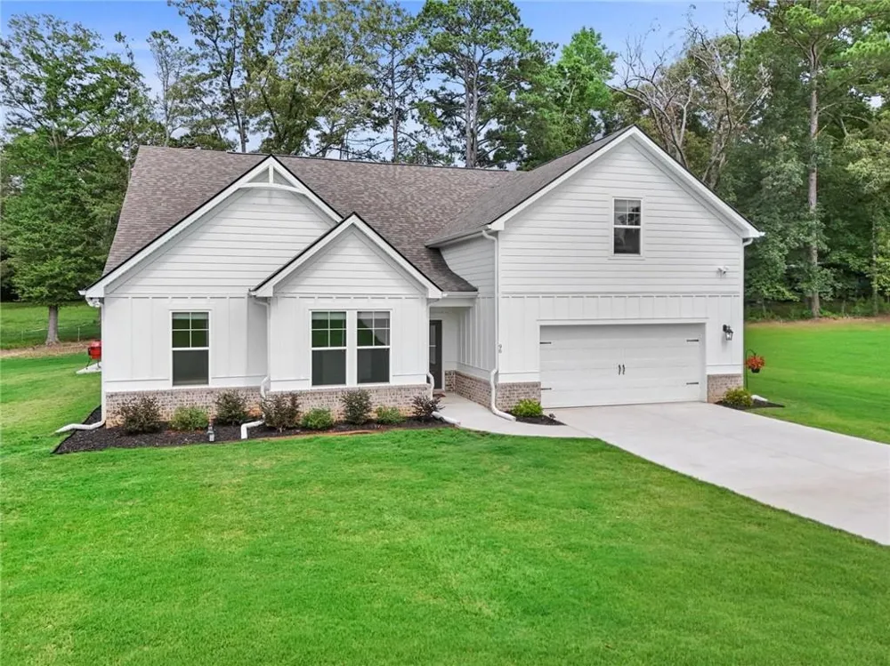 96 Whites Pond Road Moreland, GA 30259