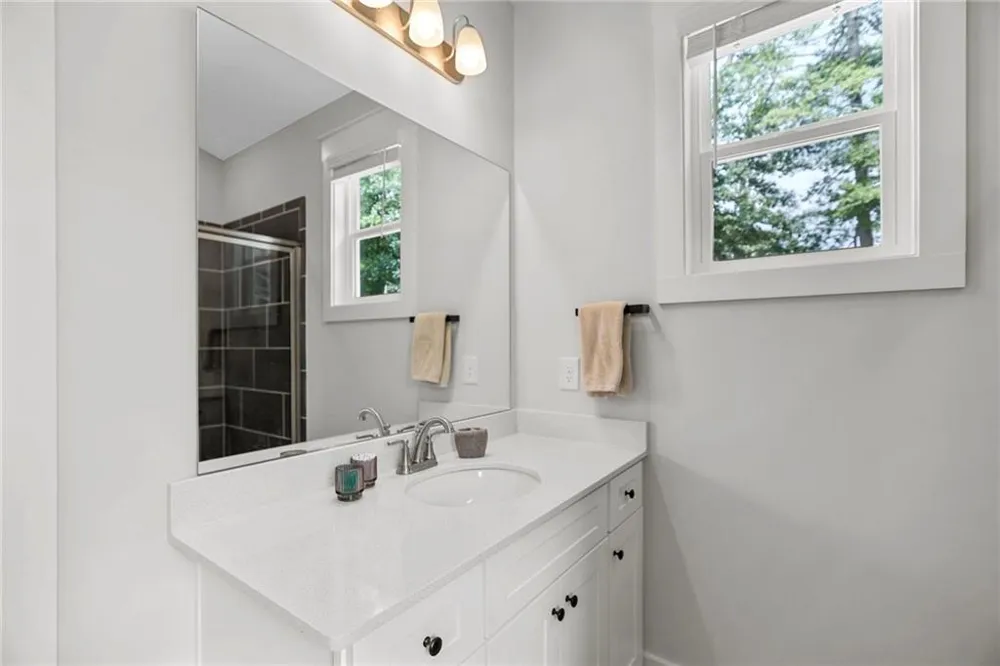 96 Whites Pond Road Moreland, GA 30259