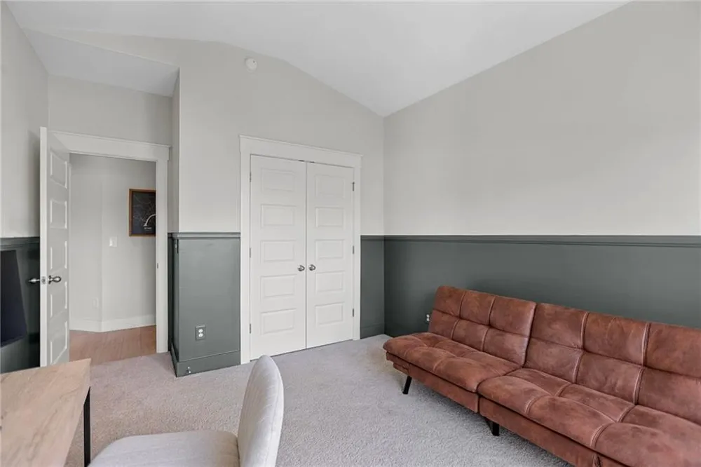 96 Whites Pond Road Moreland, GA 30259
