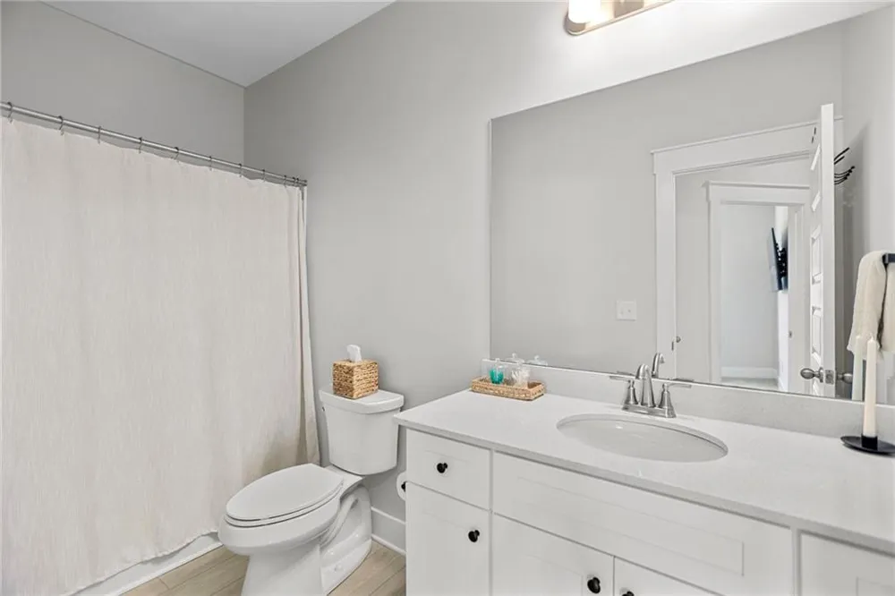 96 Whites Pond Road Moreland, GA 30259